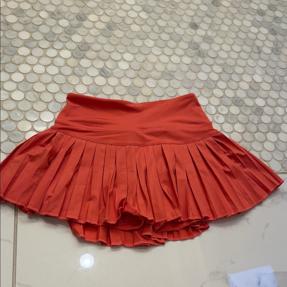 Women’s Coral Pleated Goldhinge Skirt